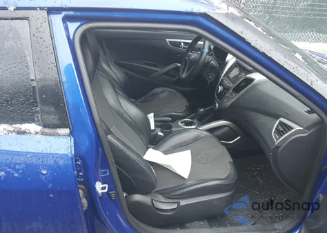 2012 Hyundai Veloster Base W/Black z USA, uszkodzony, nr VIN KMHTC6AD5CU027082